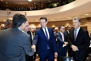 Κασσελάκης φωνάζοντας στην κάμερα: Νέες νοοτροπίες στην Ελλάδα, vid