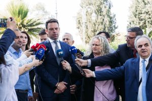 Το παρασκήνιο στο ταξίδι Κασσελάκη στην Κύπρο: Αλλαγή στην συμπεριφορά (vid)