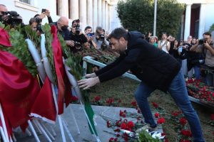 Ο Ανδρουλάκης λέει ότι θέλει να…νικήσει τον Μητσοτάκη