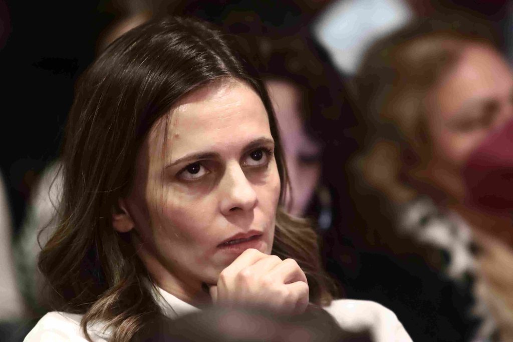 Αχτσιόγλου: Ο ΣΥΡΙΖΑ έχει εισέλθει σε φάση πλήρους μετάλλαξης