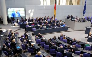 Πρόσωπο έκπληξη ζητά από την Γερμανία να ξεκινήσει διάλογο με την Μόσχα