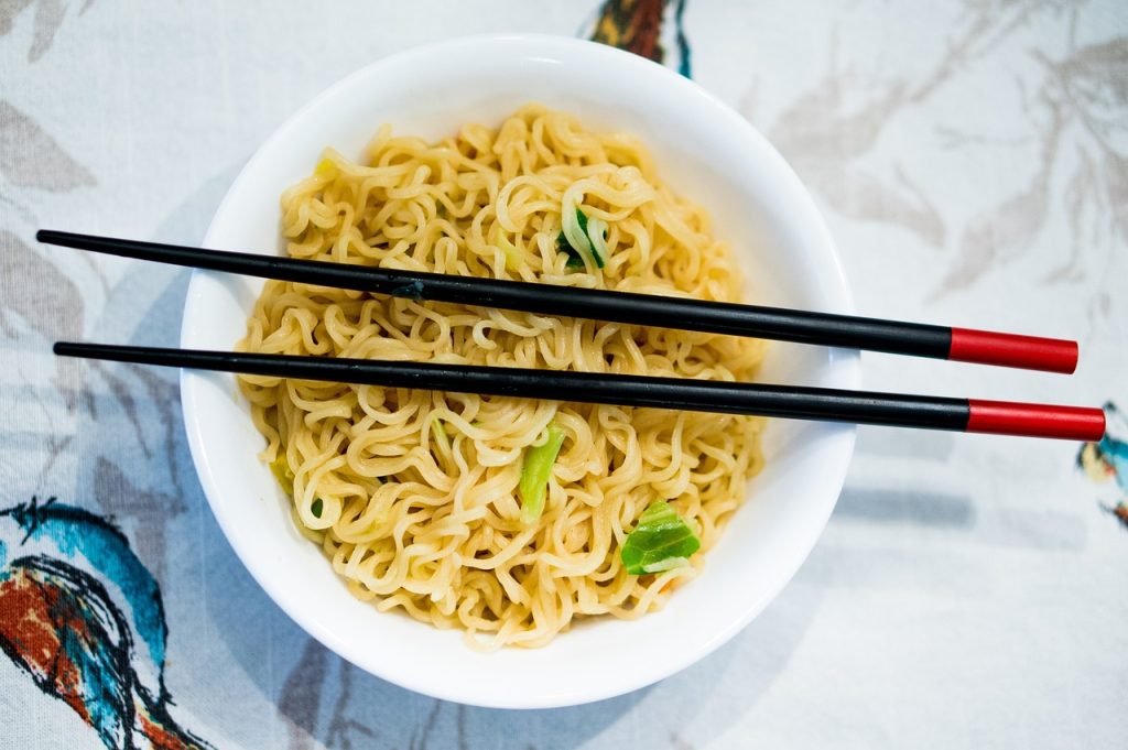 Χειροποίητα noodles: Ένας ιδιαίτερος τρόπος παρασκευής τους (video)
