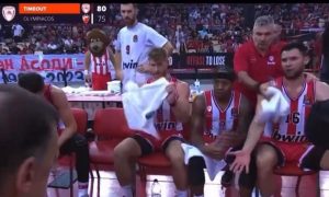 «Μετά αυτά ρε κόουτς, πάμε να πάρουμε το ματς»! Αρχηγική παρέμβαση του «Παπ» – ΒΙΝΤΕΟ