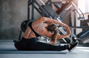 Η άσκηση που λένε ότι καταπολεμά την αϋπνία