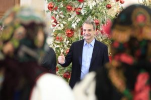 Ποιοι θα πουν τα κάλαντα της Πρωτοχρονιάς αύριο στον πρωθυπουργό στο Μέγαρο Μαξίμου