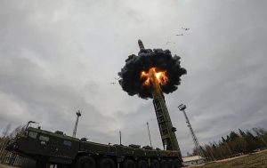 ΝΑΤΟ-Πολωνία: «Ίσως καταρρίπτουμε πλέον ρωσικούς πυραύλους εάν…»