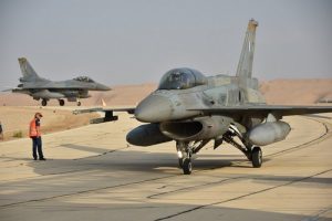 Προσομοιωτές πτήσης F-16 της Πολεμικής Αεροπορίας θα βρίσκονται στο δημαρχείο Π. Φαλήρου έως τις 9 Μαρτίου