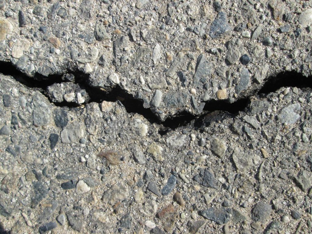 Ανεξάρτητοι εμπειρογνώμονες του ΤΕΕ θα ελέγξουν τα κτίρια της Κυψέλης και τις ζημιές