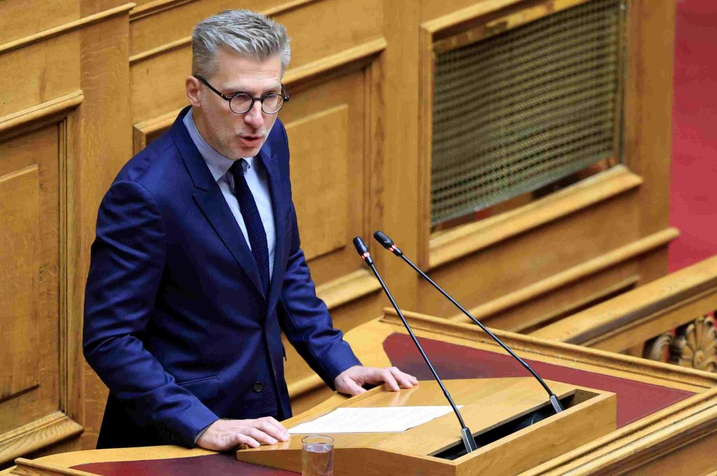 Άκης Σκέρτσος: «Το ΠΑΣΟΚ υποκαθιστά την οικονομική ανάλυση με πολιτική προπαγάνδα»