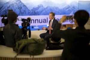 «Τρελό σενάριο» για τον πλανήτη; Αυτά δήλωσε ο πρόεδρος του WEF (video)