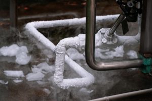 Χαμός στη Ρωσία! Σπάνε μαζικά αγωγοί από το σφοδρό ψύχος – Πρωτοφανείς εικόνες, vid
