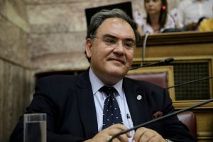 Άρχισαν τα ίδια! Σαρηγιάννης: «Θα φτάσουμε στα 8.800 κρούσματα ανά ημέρα»