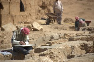 Ανακαλύφθηκε κολοσσιαία αρχαία οχύρωση με 74 προπύργια σε όαση της Συριακής Ερήμου, ηλικίας 4.000 ετών