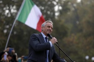 Προσπάθησαν να στριμώξουν τον Τραμπ για τον Κένεντι: Δείτε τι απάντησε, video