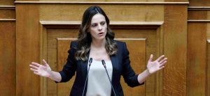 Αχτσιόγλου για κατώτατο μισθό: «Οι ανακοινώσεις επισφραγίζουν τη συνέχιση της φτωχοποίησης των εργαζομένων»