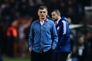 Μεντιλίμπαρ: «Αδύνατο να συνεχίσουμε με τόσους πολλούς παίκτες»