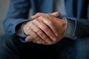 Σύνδρομο καρπιαίου σωλήνα: Τα χαρακτηριστικά συμπτώματα, οι αιτίες και η αντιμετώπιση