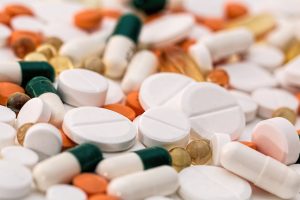 Βρέθηκαν στο σπίτι 43χρονου αλλοδαπού πάνω από 10.500 ναρκωτικά και φαρμακευτικά δισκία