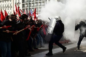 Ένταση στα Εξάρχεια μετά το τέλος της πορείας για τον Α. Γρηγορόπουλο