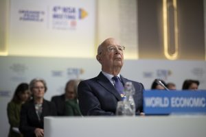 «Πράσινο ξέσπασμα» στο Νταβός από τη γυναίκα του Σβαμπ, video