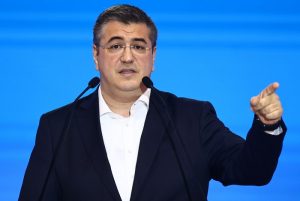 Τζιτζικώστας από Νταβός: Η βιομηχανία να επενδύσει σε τεχνολογίες που θα οδηγήσουν σε αεροσκάφη μηδενικών εκπομπών