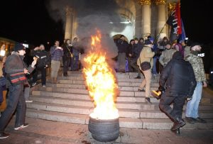 Τόσο απλά ανατρέπουν κυβερνήσεις κρατών!! Τρομερή παραδοχή στην κάμερα, vid