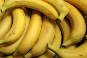 Γιατί μπορεί να νοιώθετε δυσφορία όταν τρώτε μπανάνες
