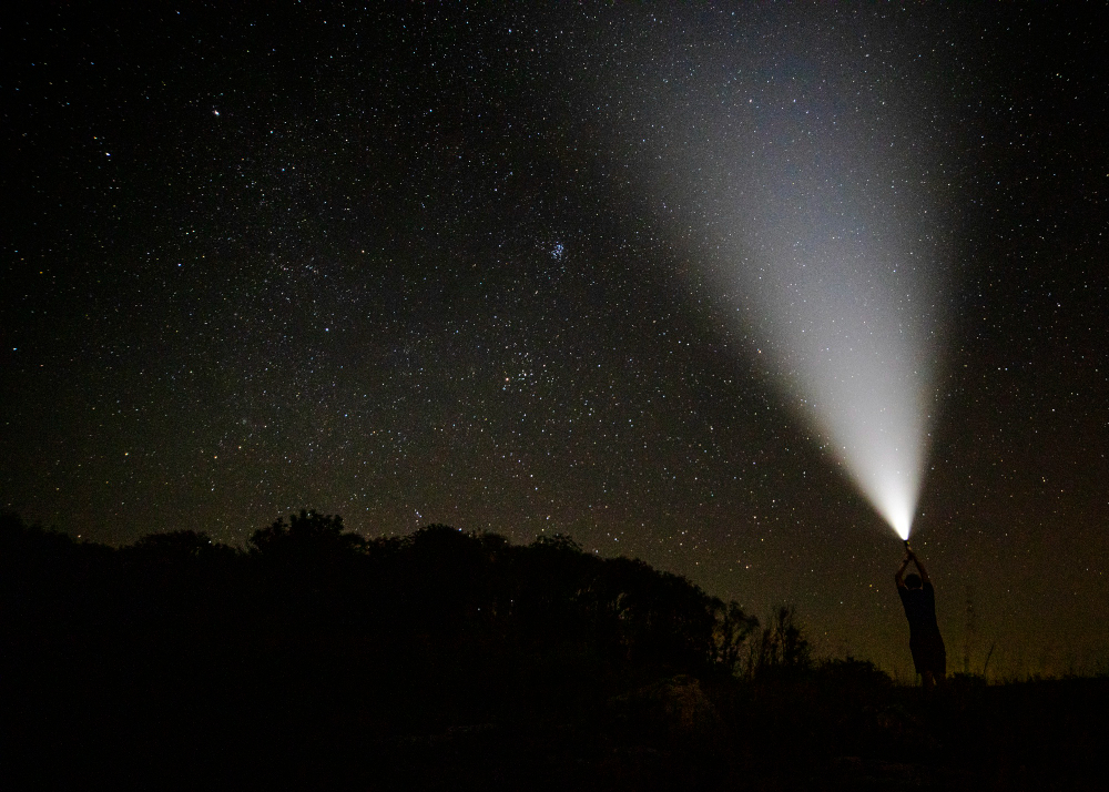 Ποιός είναι ο γιγαντιαίος «κομήτης του διαβόλου» που πλησιάζει τη γη;