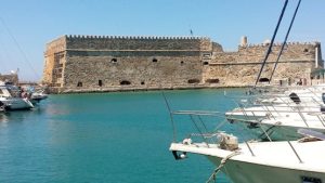 «Τσουχτερά» πρόστιμα όρισε ο δήμος Ηρακλείου για όσα έργα «χαλάνε» την πόλη και τις υποδομές της