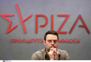 Ο Κασσελάκης αγκαλιά με τη Φάρλι στο video ανακοίνωσης της νέας εκπροσώπου Τύπου του ΣΥΡΙΖΑ