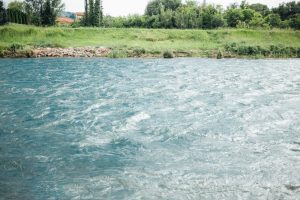 Κακοκαιρία: Φούσκωσε επικίνδυνα ο Πηνειός! Συναγερμός στη Θεσσαλία, vid