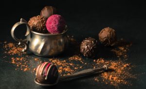 Νέο ρεκόρ τιμών για το κακάο – Είδος πολυτελείας η σοκολάτα!