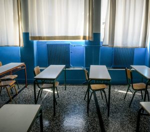 Αφιέρωμα του Guardian στον Έλληνα που πήγε σχολείο στα 80 του χρόνια