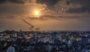 Νέα εκατόμβη νεκρών στη Λωρίδα της Γάζας χθες το βράδυ – Πάνω από 100 Παλαιστίνιοι νεκροί