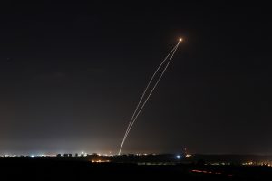 Το Ισραήλ λέει πως αναχαίτισε πύραυλο που εκτοξεύτηκε από την Υεμένη