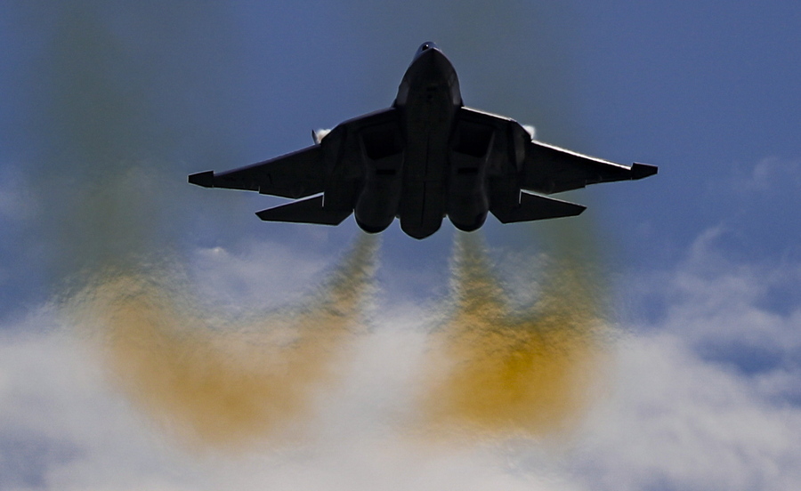 Sukhoi-57 και F-35 στο ίδιο αεροπορικό σόου! Εντυπωσιακά πλάνα, vid