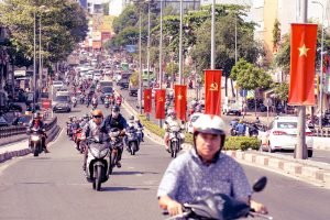Νότια Ασία: Σε αυτούς τους δρόμους δεν οδηγείς…επιβιώνεις!! (video)
