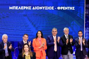 Ο χαμός που έγινε στην αίθουσα με την ανακοίνωση Μπελέρη – Τι δήλωσε ο ίδιος (video)