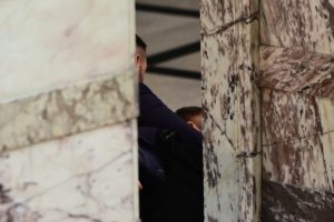 «Κάταγμα στην μύτη ο Β. Γραμμένος»! Νέο ΒΙΝΤΕΟ που δείχνει την στιγμή πριν το χάος στην Βουλή