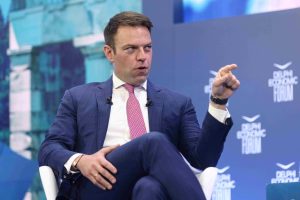 Υπ. Οικονομικών σε Κασσελάκη: “Η οικονομία δεν προσφέρεται για τηλεοπτικές παραστάσεις”