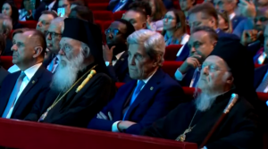 Ο Μητσοτάκης, με Τζ. Κέρι & Εκκλησία να χειροκροτούν, ανακοίνωσε όσα έχει γράψει ο Λιακόπουλος! vid