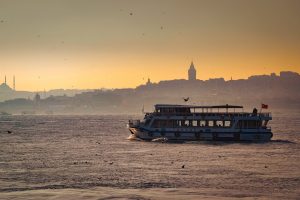 Βεβήλωσαν ορθόδοξο νεκροταφείο στην Κωνσταντινούπολη – Σε λήθαργο τα σκυλιά(vid)