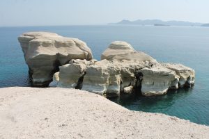 Σκυλακάκης: Πάγωμα οικοδομικών αδειών στη Μήλο για τις περιοχές που χρήζουν ειδικής προστασίας
