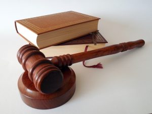 Πολωνία: Ξεκινά η συζήτηση στο κοινοβούλιο για την αναθεώρηση της νομοθεσίας για τις αμβλώσεις