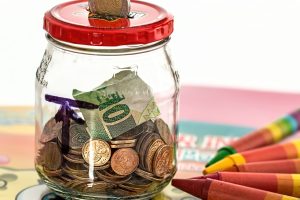 ΗΠΑ: Οι γυναίκες έχουν κάνει μόλις το 1/3 των αποταμιεύσεων για τη συνταξιοδότησή τους σε σχέση με τους άνδρες