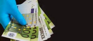Θα φέρουν «κλιματικό μνημόνιο»; Τόσο λένε θα μειωθεί το εισόδημα