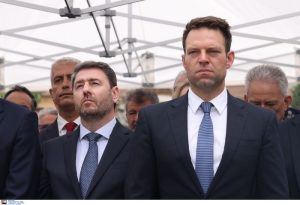 Θεσσαλονίκη: Δίπλα-δίπλα Κασσελάκης-Ανδρουλάκης σε εκδήλωση για τη Γενοκτονία των Ποντίων