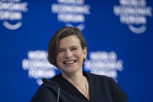 «Σαν σε πόλεμο»! Δείτε τι είπε η Mazzucato για όλα αυτά που θα φέρουν στις ζωές μας, vid