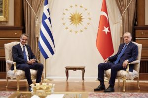 Τούρκοι αναλυτές: “Δεν πετούν τα αεροσκάφη μας- Παραδοθήκαμε στους Έλληνες- Υποχωρεί μόνο η Τουρκία” vid