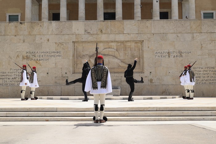 Μητσοτάκης: Στο ΥΠΕΘΑ περνάει η ευθύνη για την προστασία του μνημείου του Αγνώστου Στρατιώτη
